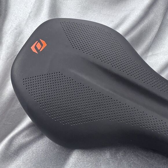 Syncros Belcarra R 1.0 Road Saddle Carbon Rails OEM Black Orange VL-3532 Outdoor - Picture 3 of 12